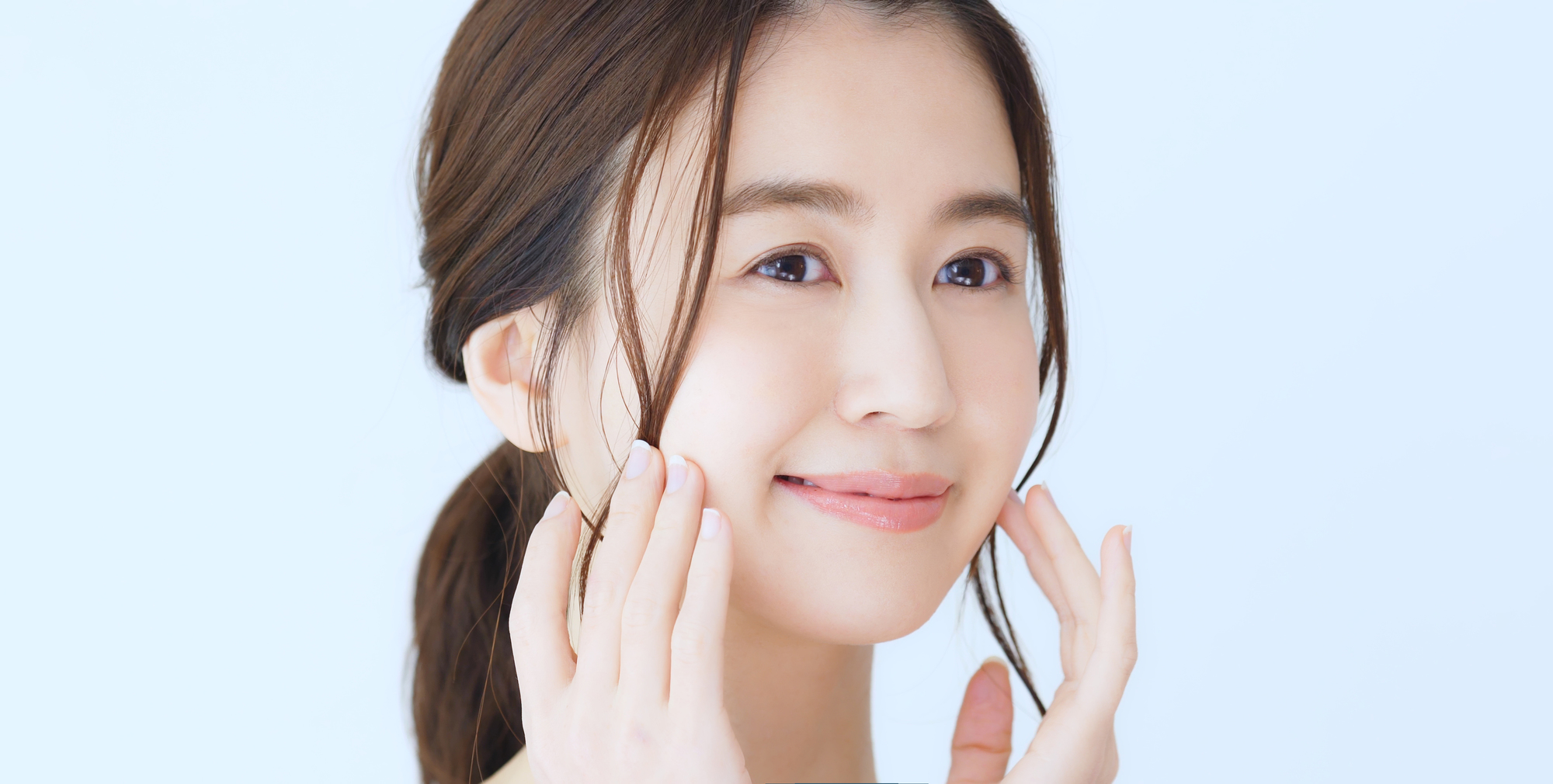 リフトアップで若返り!糸リフトとハイフ、どちらがあなたに向いているか考えてみてくださいね。