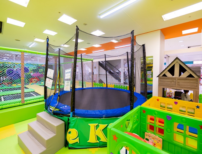 近江町市場をひととおり楽しんだら、隣接する金沢エムザ