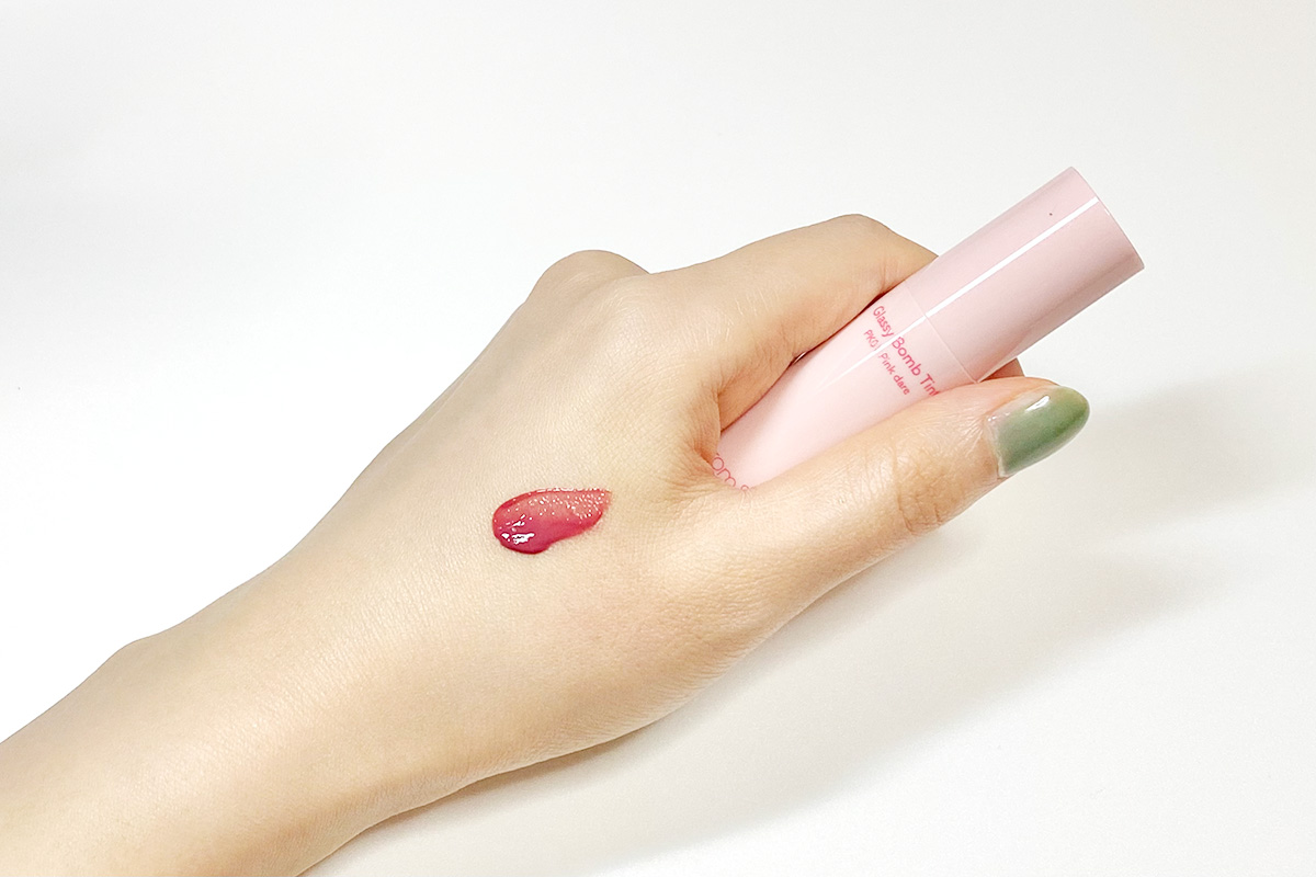 アンドバイロムアンドのグラッシーボムティントの色比較❘PK01ピンクデアー