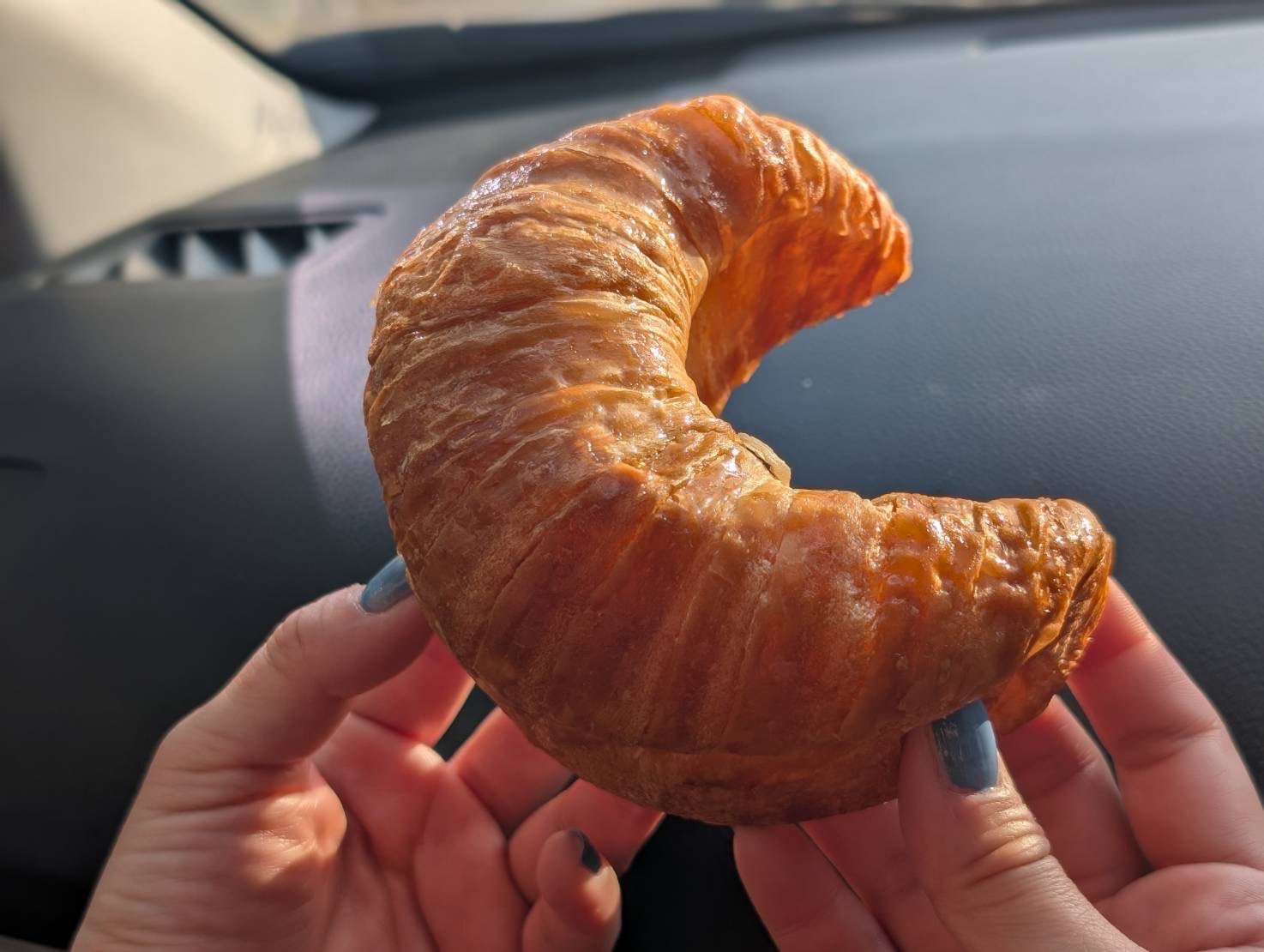 【石川・野々市】「下町の時計台」のクロワッサンのシンプル系