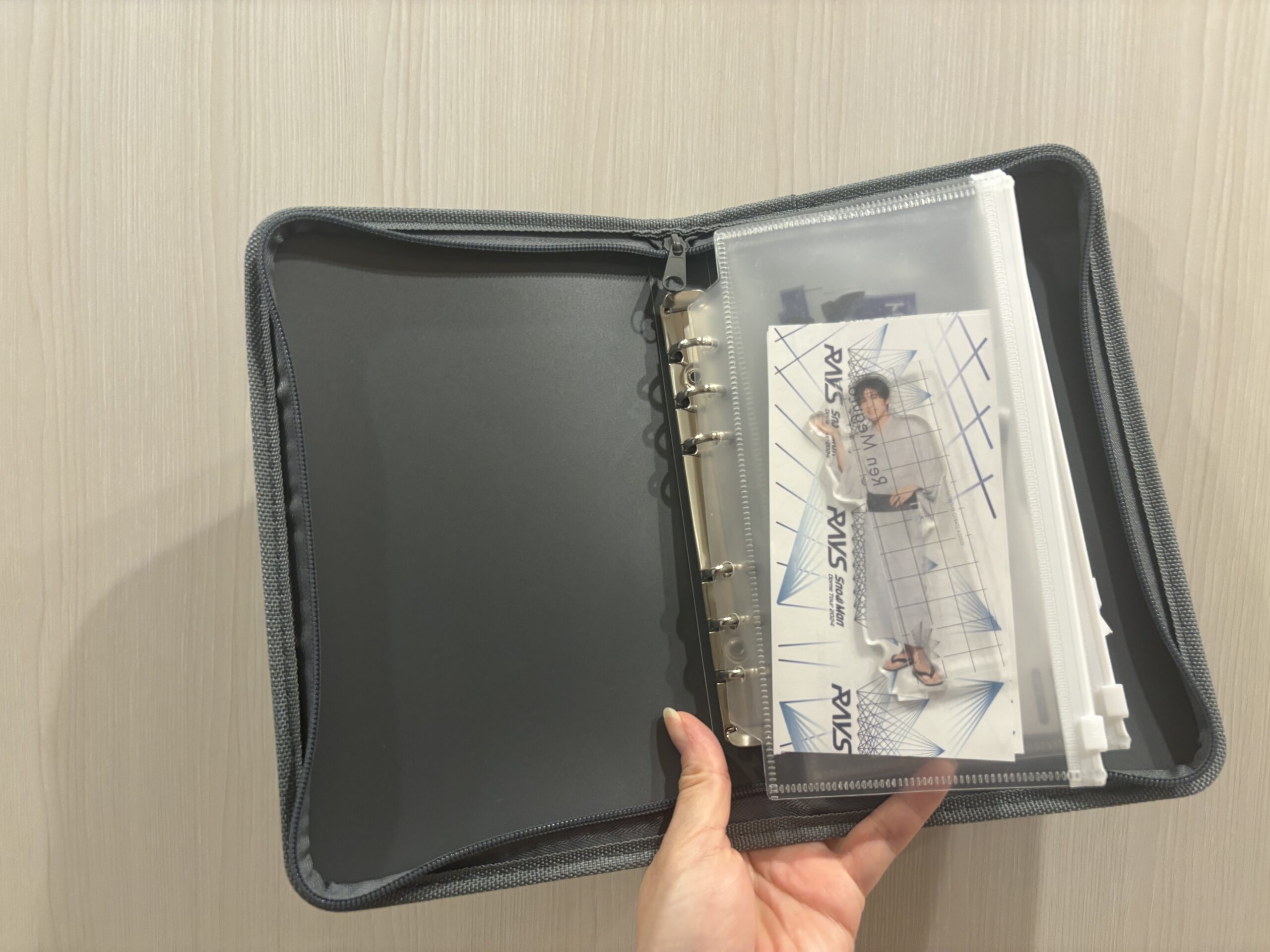 【初心者向け】推し活おすすめグッズ5選！アクスタ収納ファイル