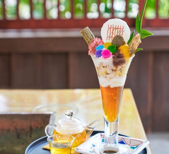 山代温泉「源泉足湯（げんせんあしゆ）」周辺の観光スポット「加賀パフェ」