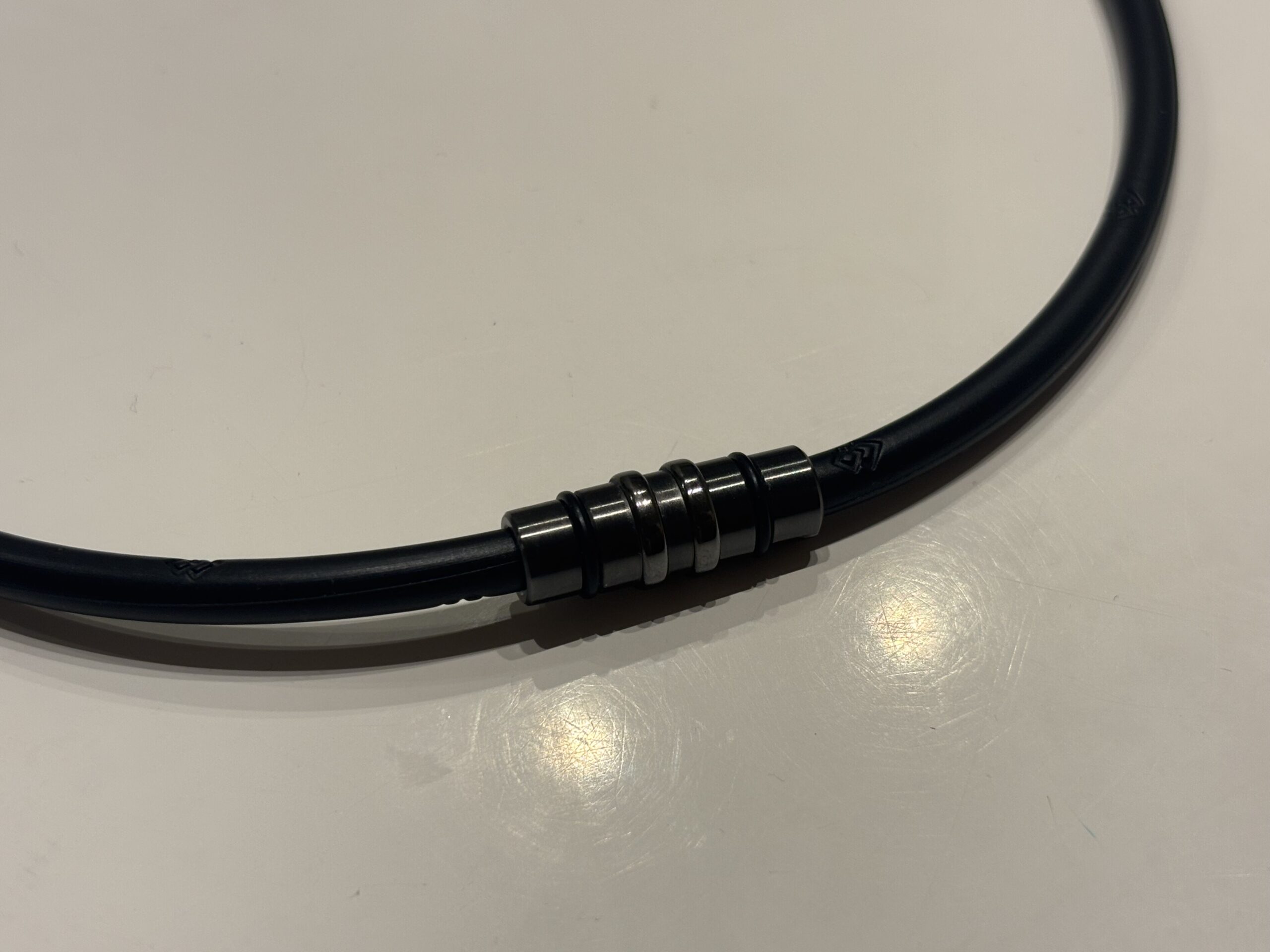 「コラントッテ ネックレス CREST SMART」はこんな悩みにオススメ