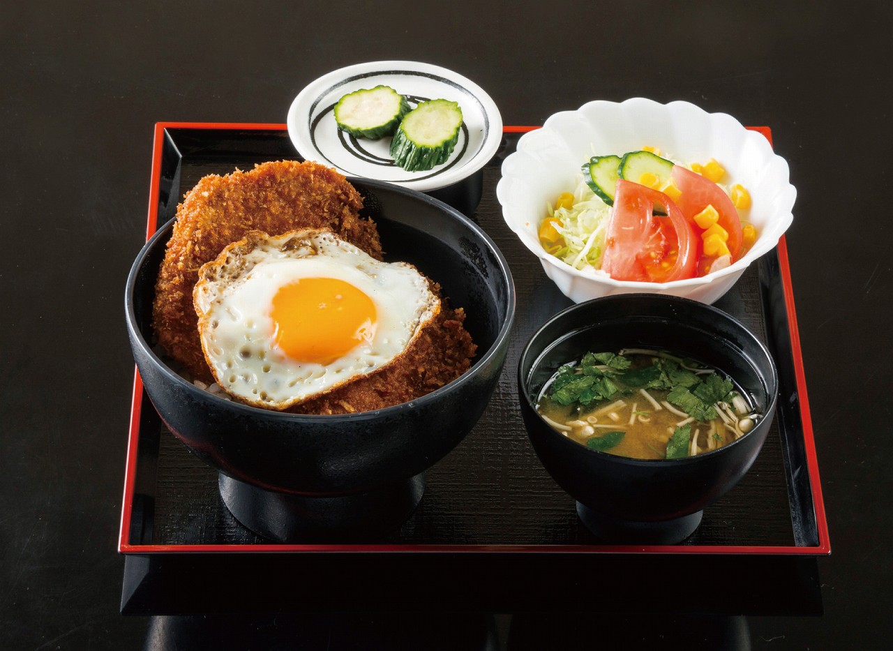 福井で絶対に行くべきソースカツ丼の名店5選②とんかつ味処 くら