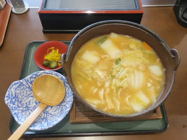 山梨・甲府周辺｜冬に訪れたいスポット②寒さの中でこそおいしい、ほうとう