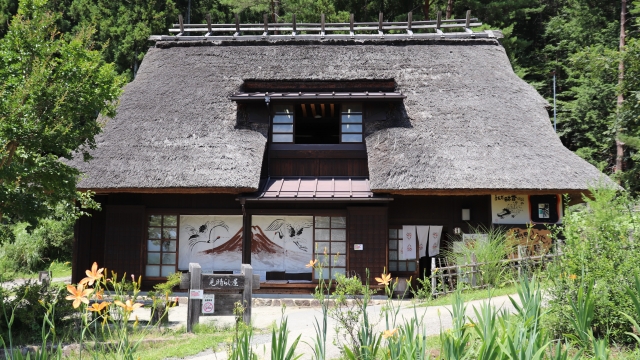 山梨の穴場スポット12選③「西湖・いやしの里根場」