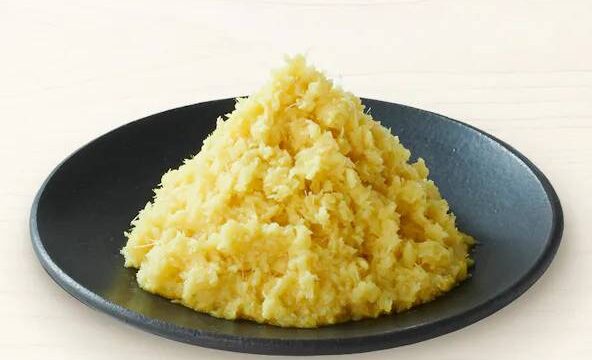 丸亀製麺の冬限定 「肉がさね玉子あんかけうどん」おすすめトッピング1①おろししょうが