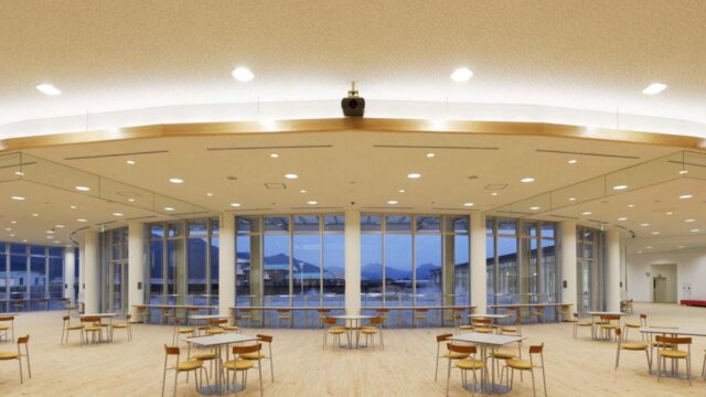 カフェ併設で長居OK！関西の大人向け図書館5選④有田川町地域交流センターALEC（アレック）