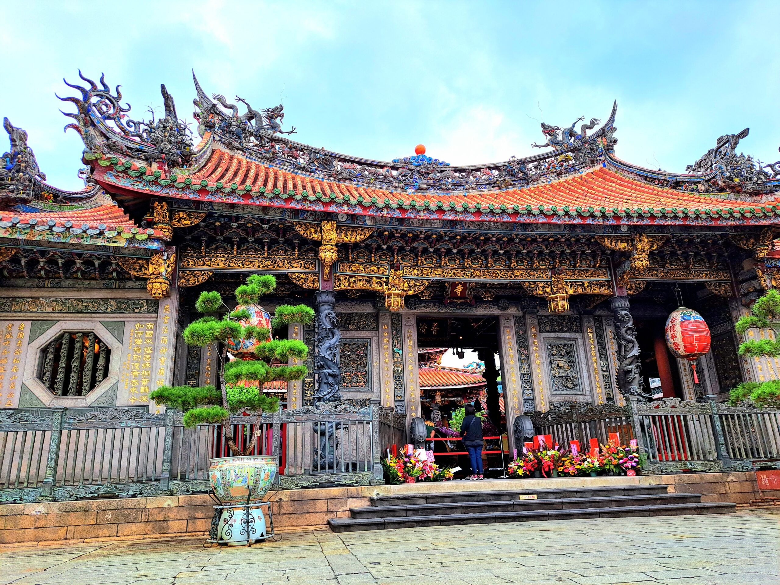 1泊2日台湾・台北旅のモデルコース　2日目　龍山寺で参拝