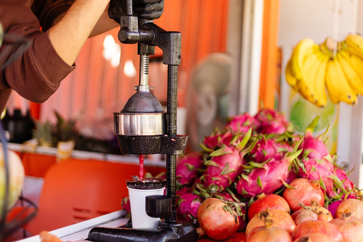 【スジャータ めいらく】ザクロジュースレビュー｜ザクロジュースは100%がいい理由