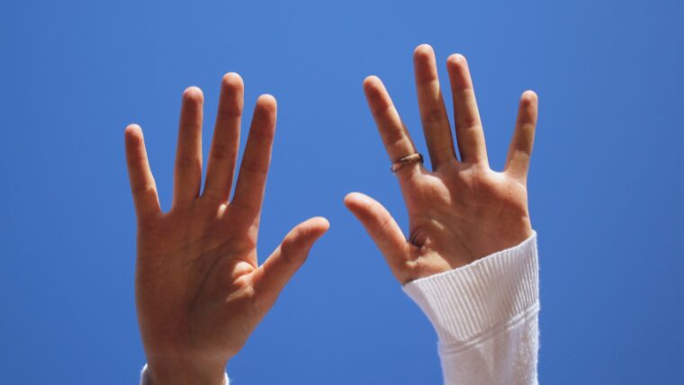 ジェルアレルギーのリアルな症状　「これってアレルギー？」確信した瞬間