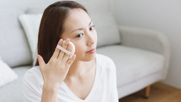 【比較結果】TFITvsメイクキープパウダー　夕方までサラサラが続くのはTFIT