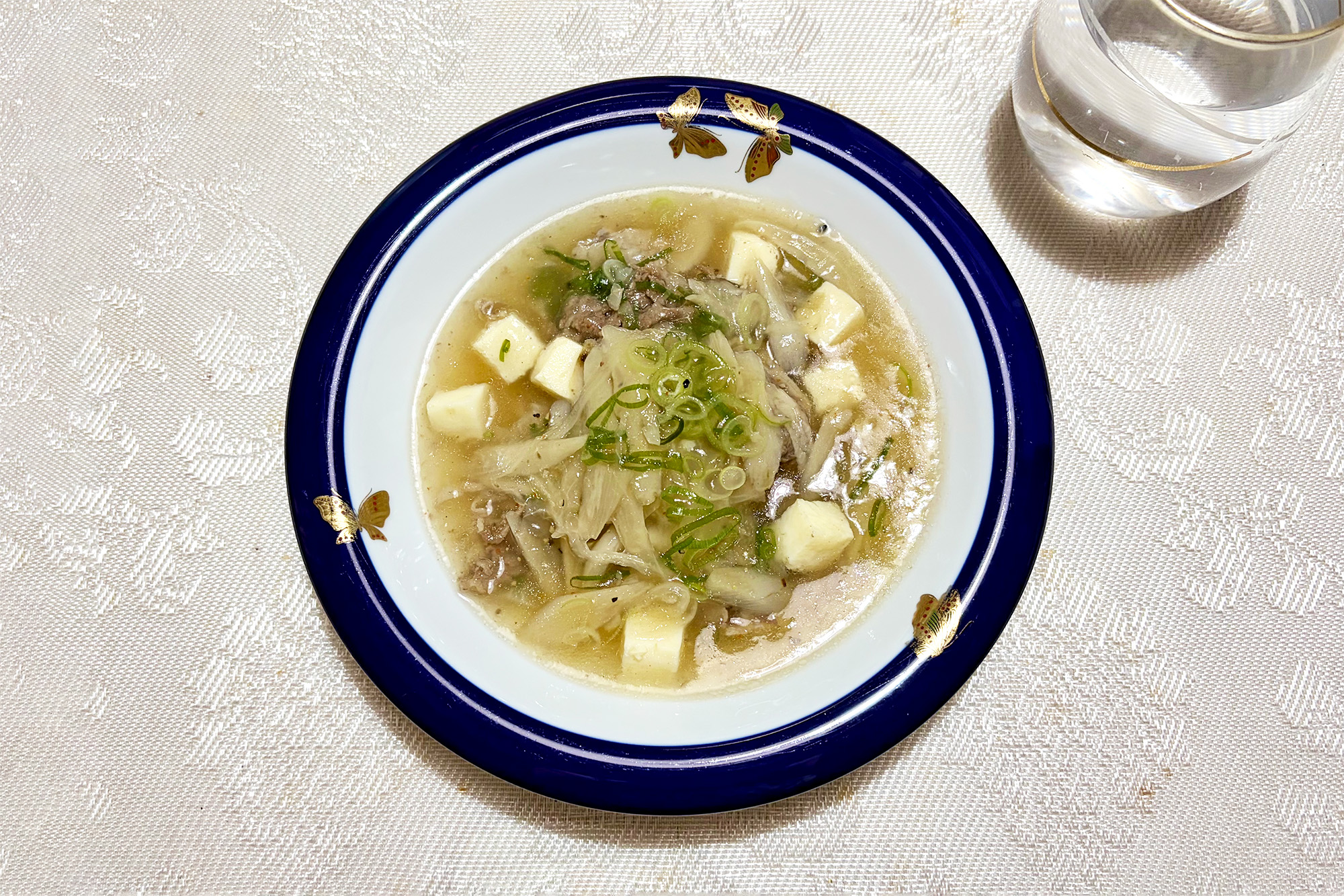 疲れた夜に食べたい！ナッシュのおすすめメニュー3選③出汁香る牛肉とごぼうの肉すい