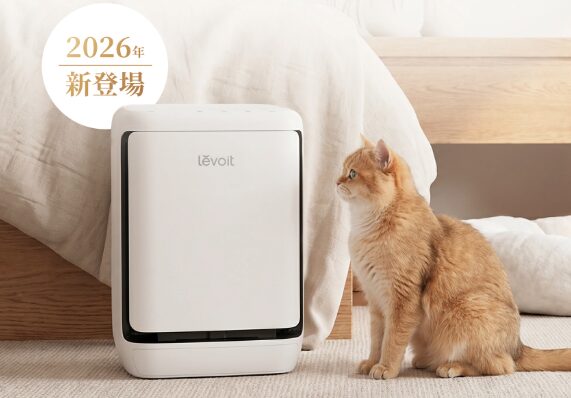 Levoit Core P350は円筒型でコンパクト。グレーのカラーでインテリアになじむ