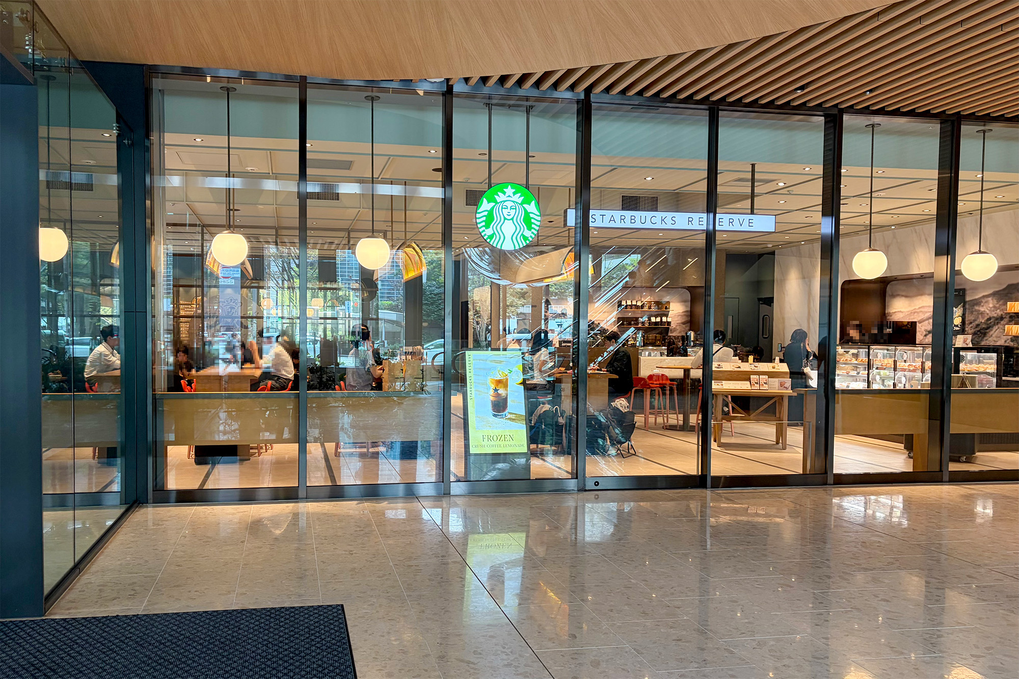 九州初上陸のスタバリザーブカフェ®はどこにある？地下からのアクセス